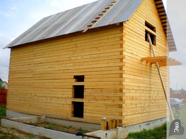 Pregledi drvenih kuća: nedostaci i prednosti