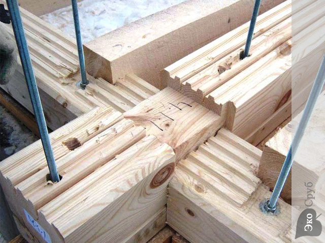 Izradite samostalno izgradnju drvenih kuća: značajke tehnologije